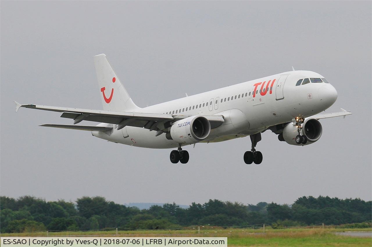ES-SAO, 1998 Airbus A320-214 C/N 0936, Airbus A320-214, Landing rwy 25L, Brest-Bretagne airport (LFRB-BES)