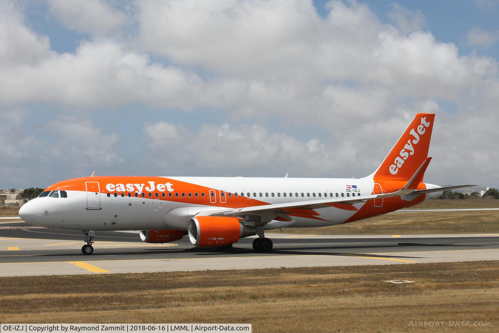 OE-IZJ, 2015 Airbus A320-214 C/N 6902, A320 OE-IZJ Easyjet