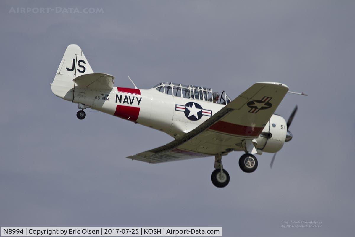 N8994, 1943 Noorduyn AT-16 Harvard II C/N 66-2814, Harvard landing at Oshkosh