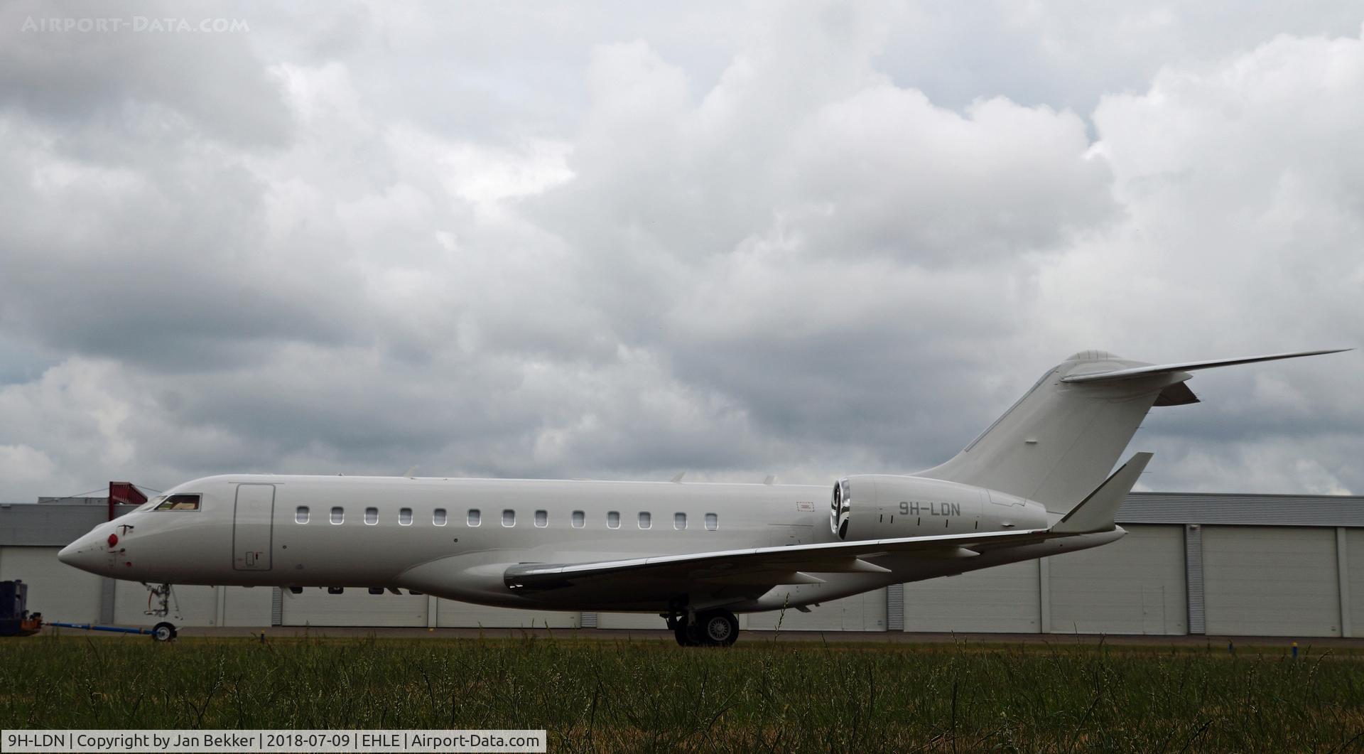 9H-LDN, 2016 Bombardier BD-700-1A10 Global 6000 C/N 9754, Lelystad Airport for a new livery