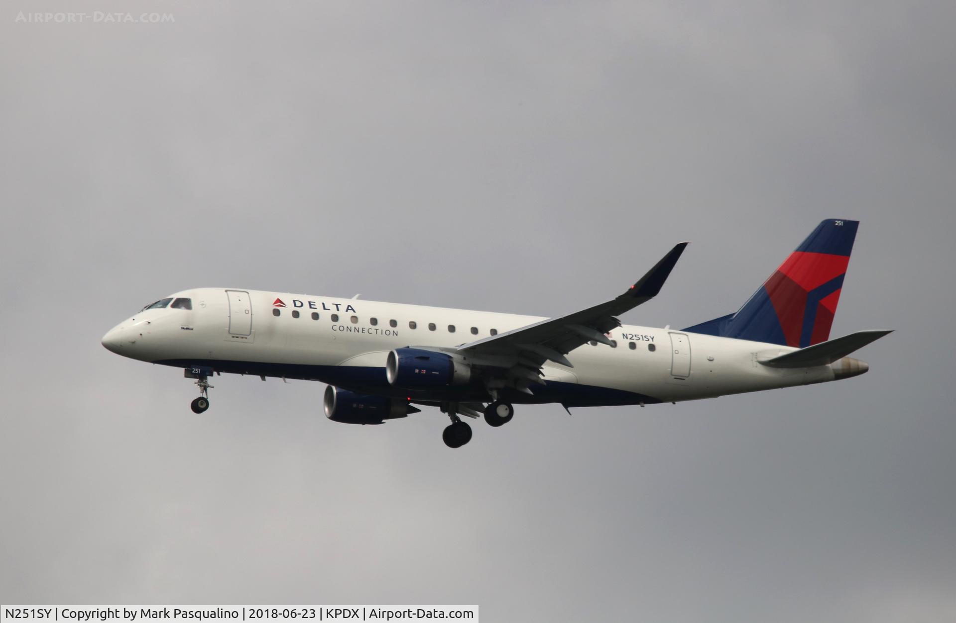 N251SY, 2016 Embraer 175LR (ERJ-170-200LR) C/N 17000611, ERJ 170-200 LR