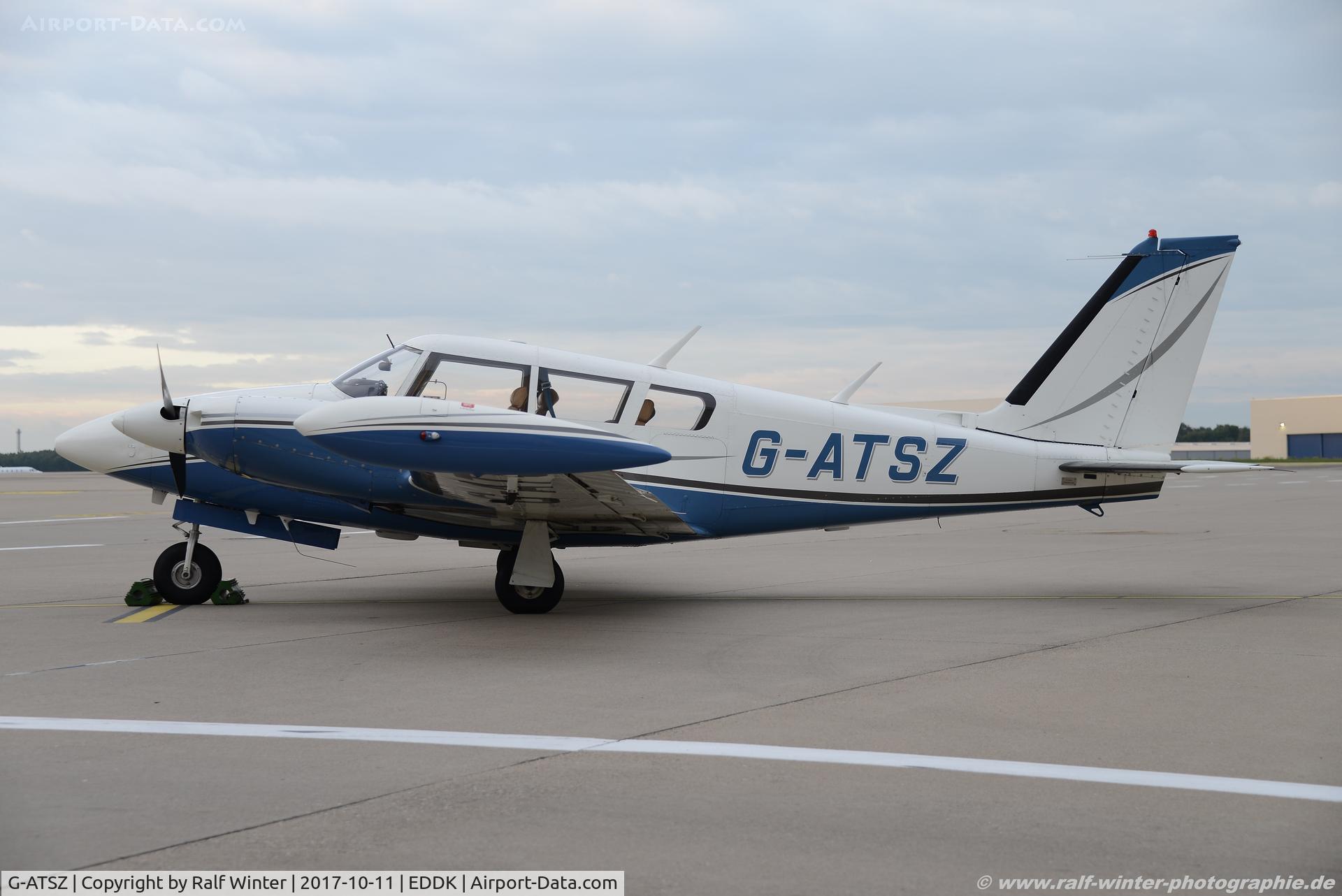 G-ATSZ, 1966 Piper PA-30 Twin Comanche Twin Comanche C/N 30-1002, Piper PA-30 - Private - 30-1002 - G-ATSZ - 11.10.2017 - CGN