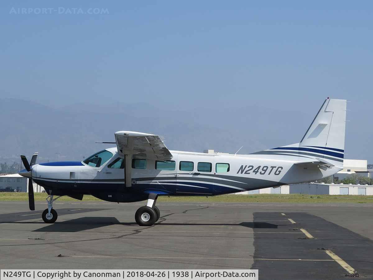 N249TG, 2015 Cessna 208 Caravan I C/N 208-00579, Parked