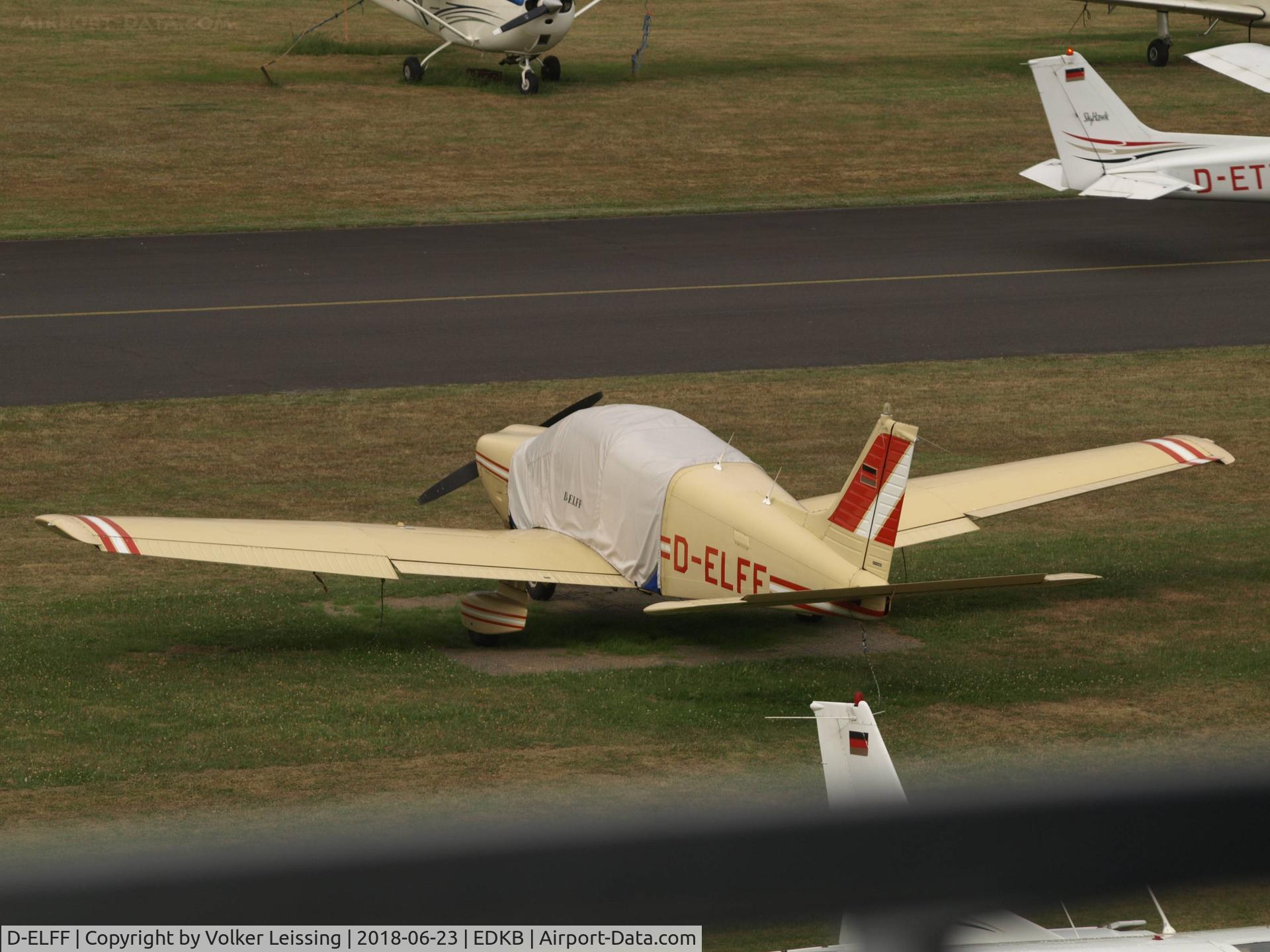 D-ELFF, 1990 Piper PA-28-181 Archer II C/N 28-8090068, sleeping ;-)