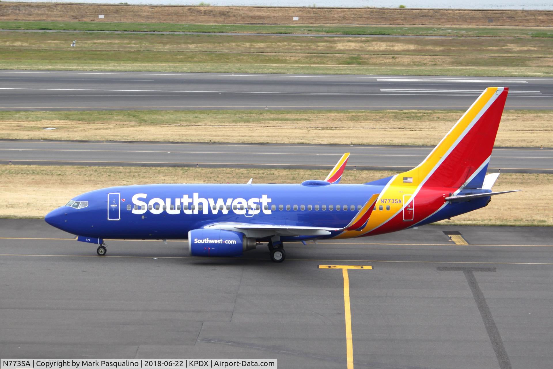 N773SA, 2000 Boeing 737-7H4 C/N 27881, Boeing 737-700