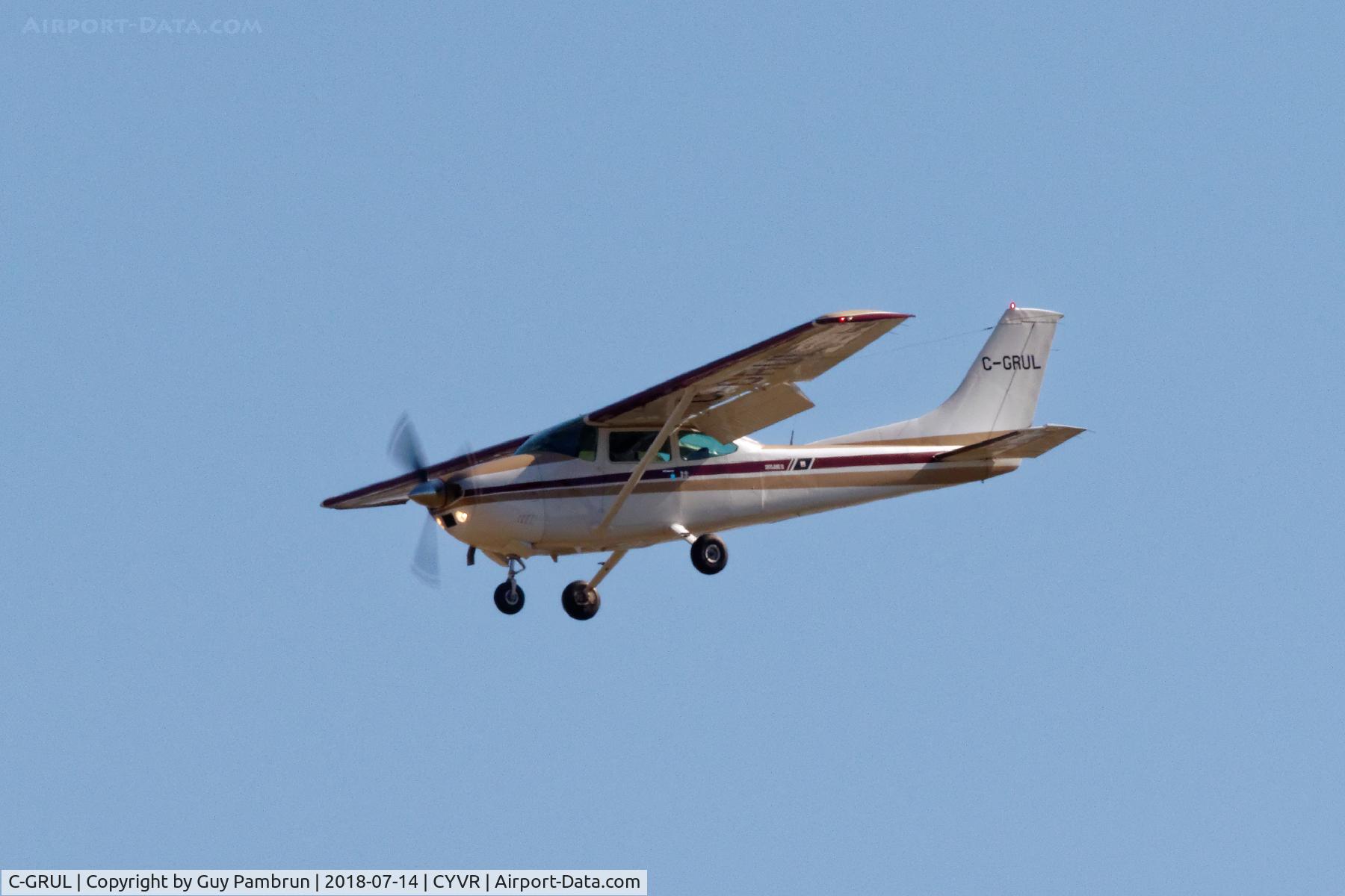 C-GRUL, 1980 Cessna 182Q Skylane C/N 18267416, Landing on 26L