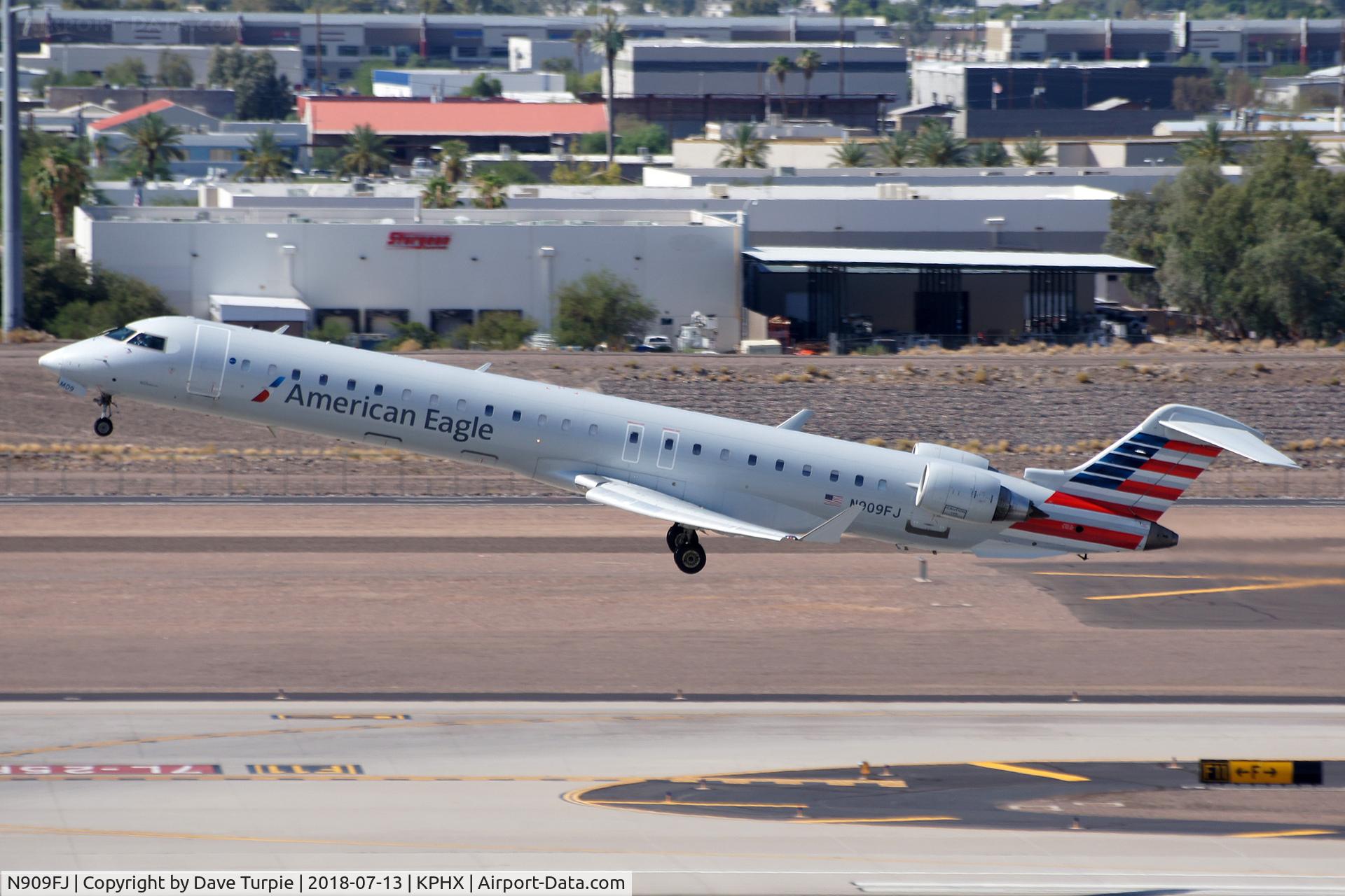 N909FJ, 2003 Bombardier CRJ-900ER (CL-600-2D24) C/N 15009, No comment.