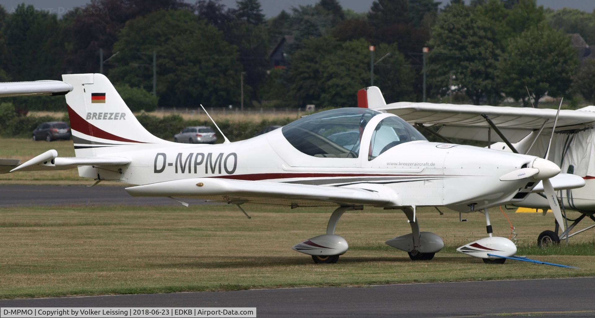 D-MPMO, Breezer B600 C/N 079, parking