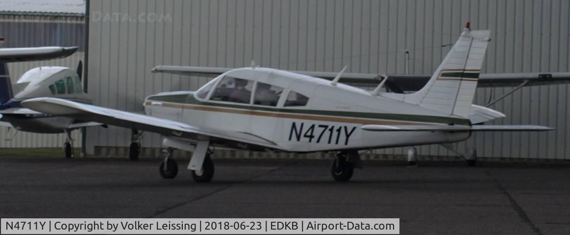 N4711Y, 1973 Piper PA-28R-200 Cherokee Arrow C/N 28R-7335424, taxi to rwy