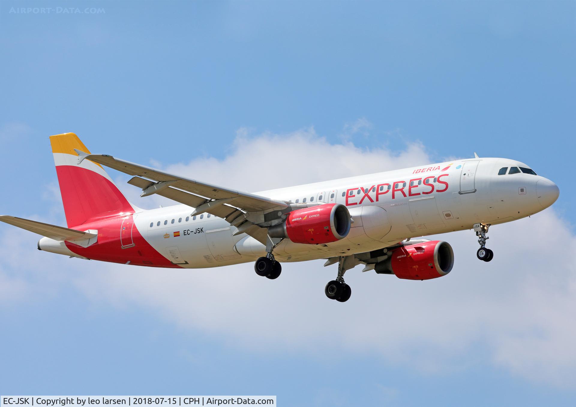 EC-JSK, 2006 Airbus A320-214 C/N 2807, Copenhagen 15.7.2018 L/D R-04L