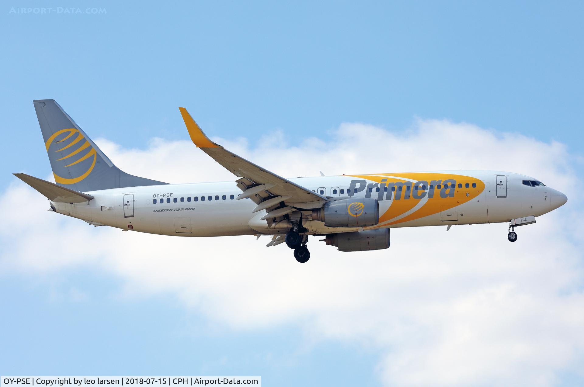 OY-PSE, 2000 Boeing 737-809 C/N 30664, Copenhagen 15.7.2018 L/D R-04L