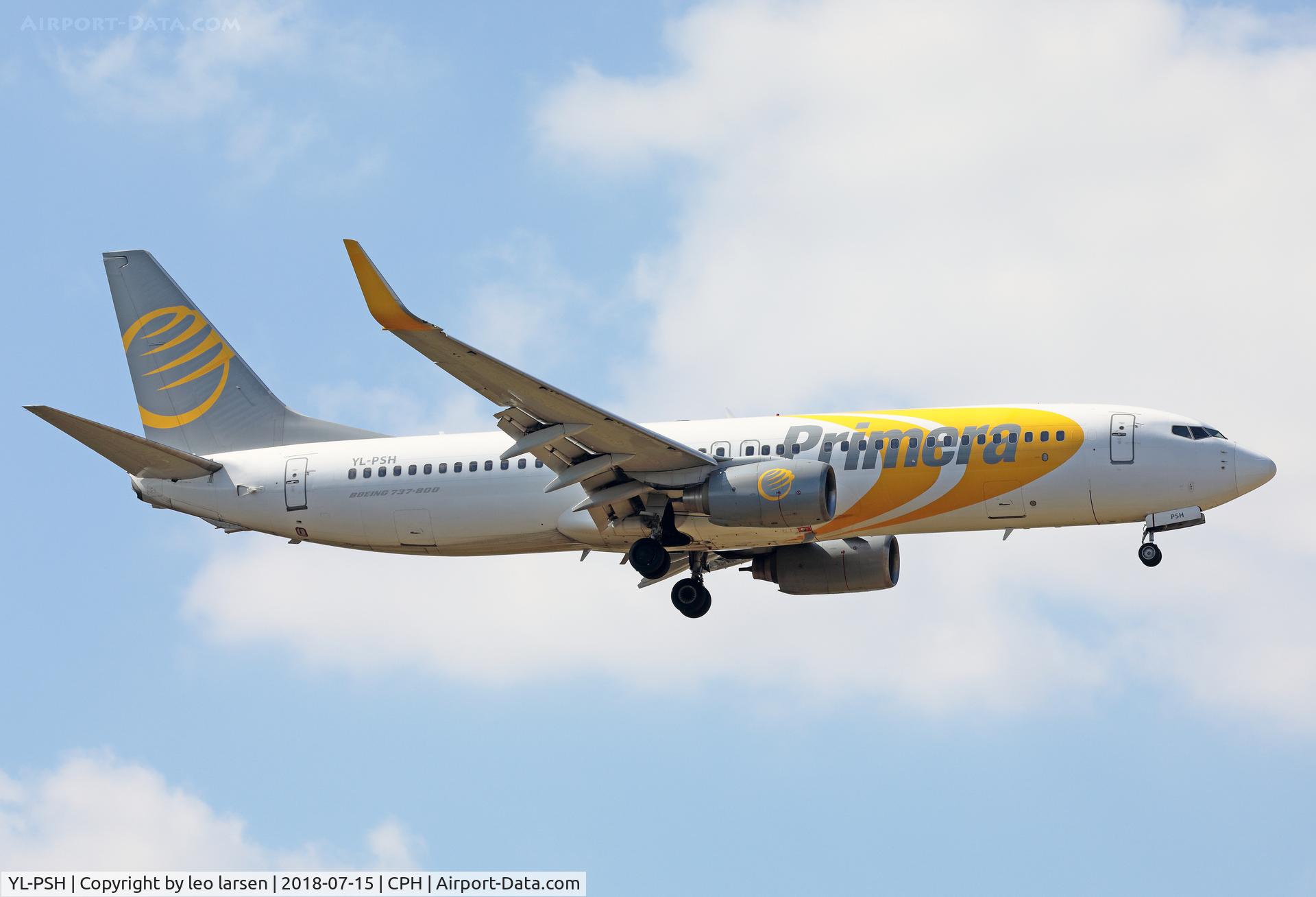 YL-PSH, 2005 Boeing 737-86N C/N 34247, Copenhagen 15.7.2018 L/D R-04L