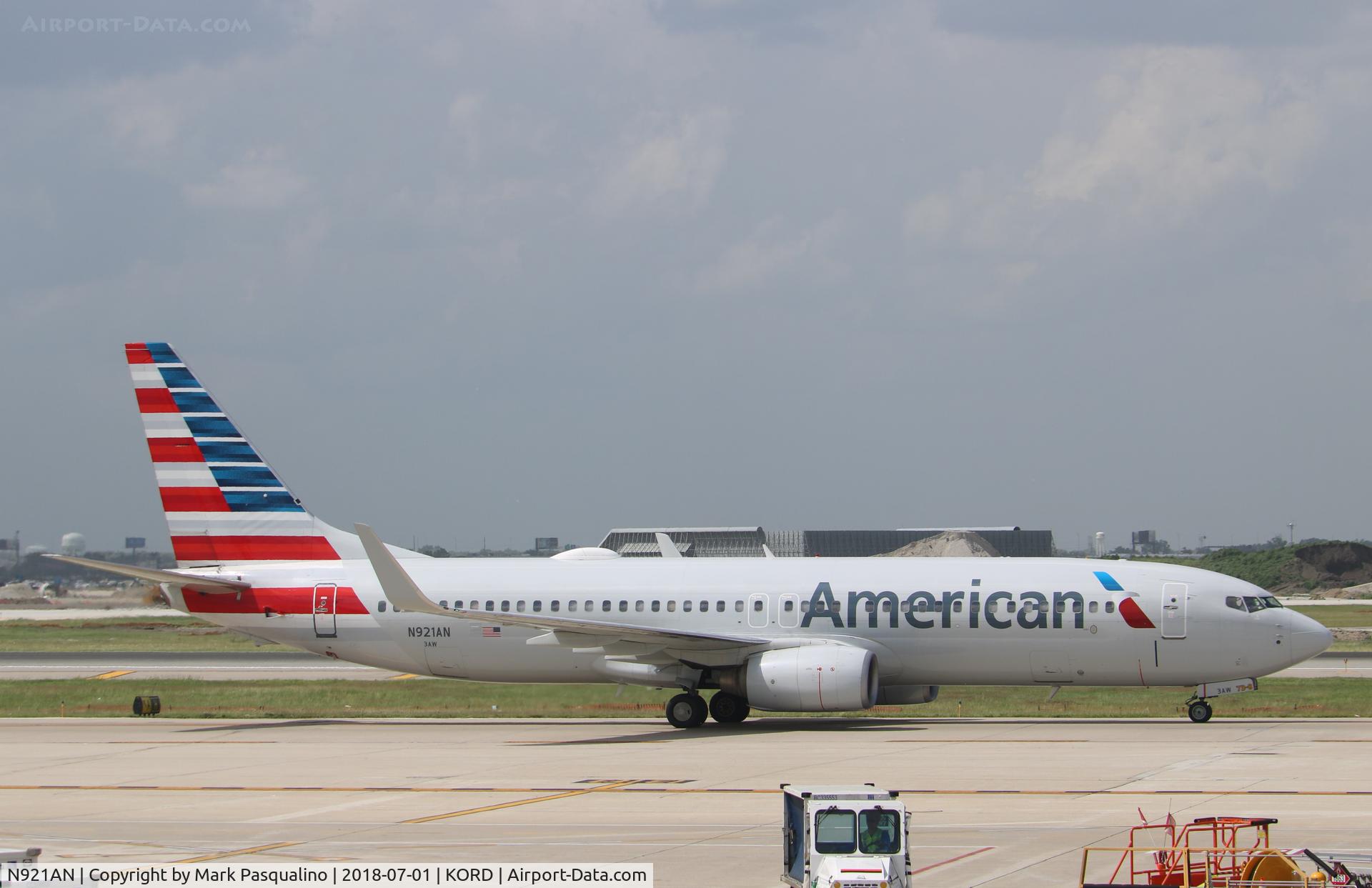 N921AN, 1999 Boeing 737-823 C/N 29522, Boeing 737-800