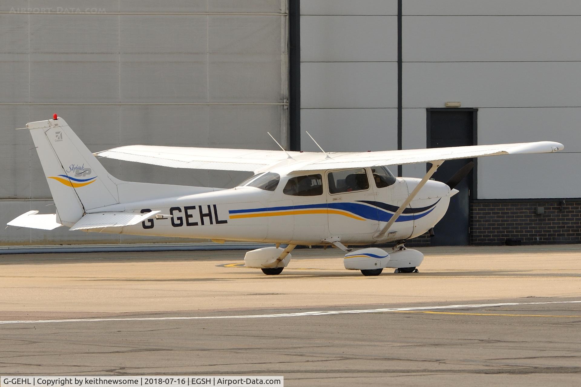 G-GEHL, 1999 Cessna 172S C/N 172S8324, Nice Visitor.