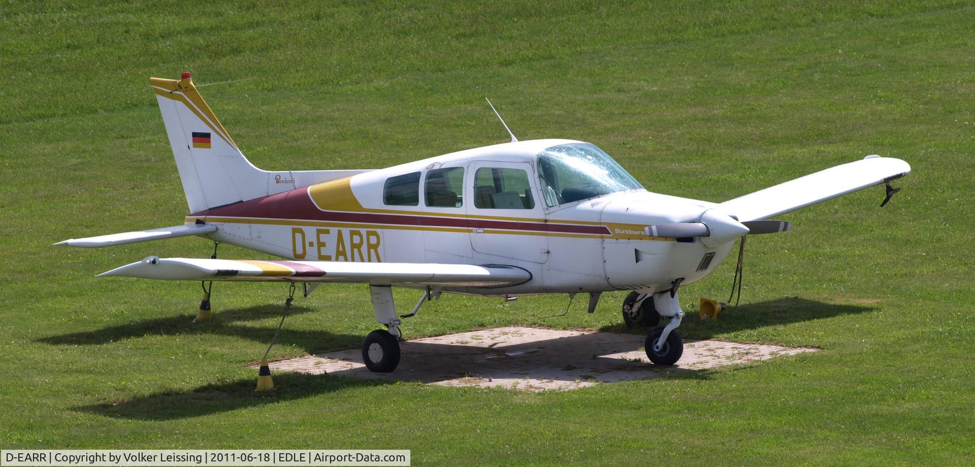 D-EARR, 1980 Beech C23 Sundowner 180 Sundowner 180 C/N M-2275, parking