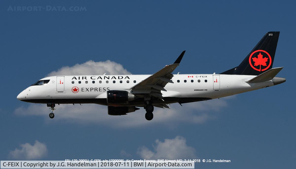 C-FEIX, 2005 Embraer 175SU (ERJ-170-200SU) C/N 17000085, On final to 33L.