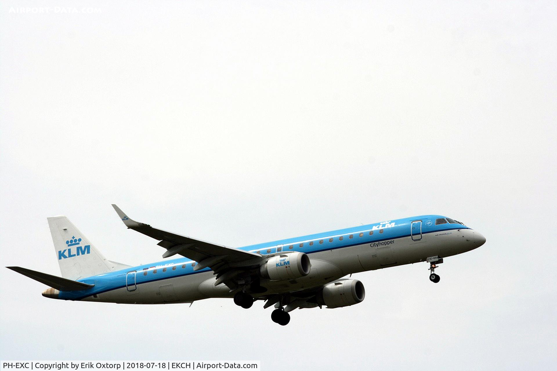 PH-EXC, 2014 Embraer 190STD (ERJ-190-100) C/N 19000659, PH-EXC landing rw 04L