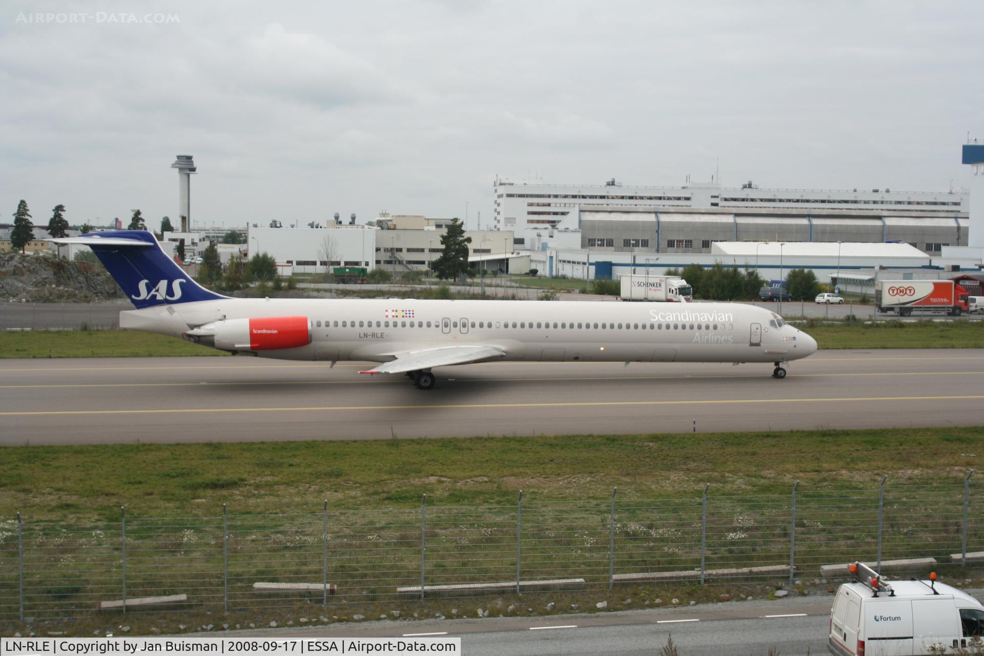 LN-RLE, 1985 McDonnell Douglas MD-82 (DC-9-82) C/N 49382, SAS