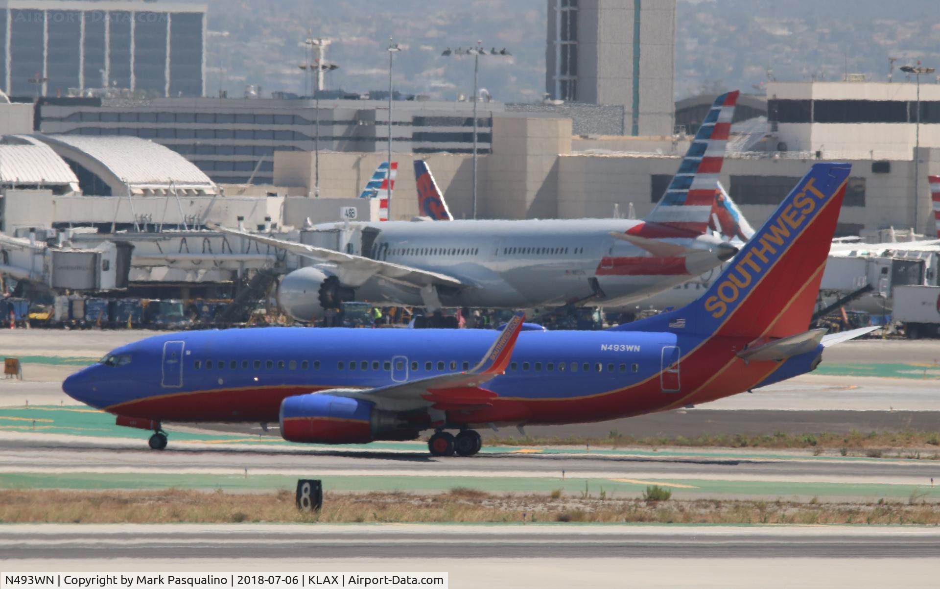 N493WN, 2004 Boeing 737-7H4 C/N 32477, Boeing 737-700