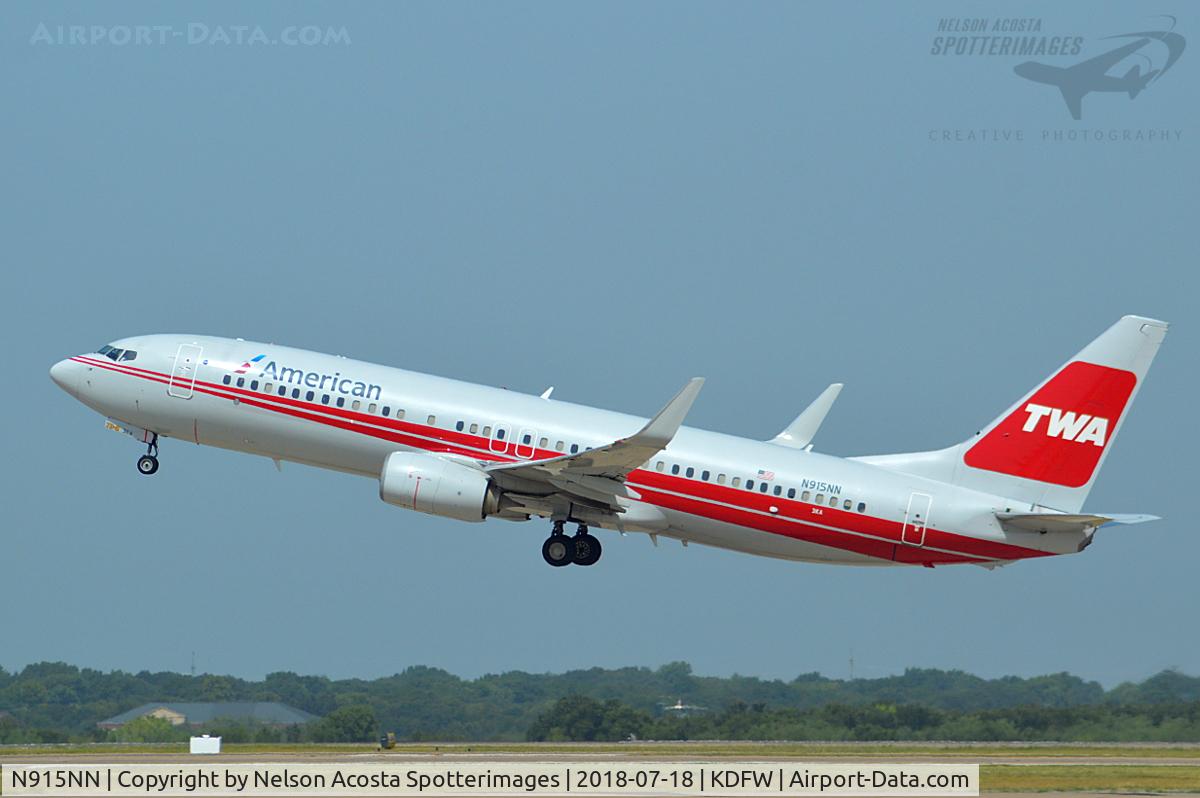 N915NN, 2013 Boeing 737-823 C/N 33227, Rotating from Runway 18L @ KDFW