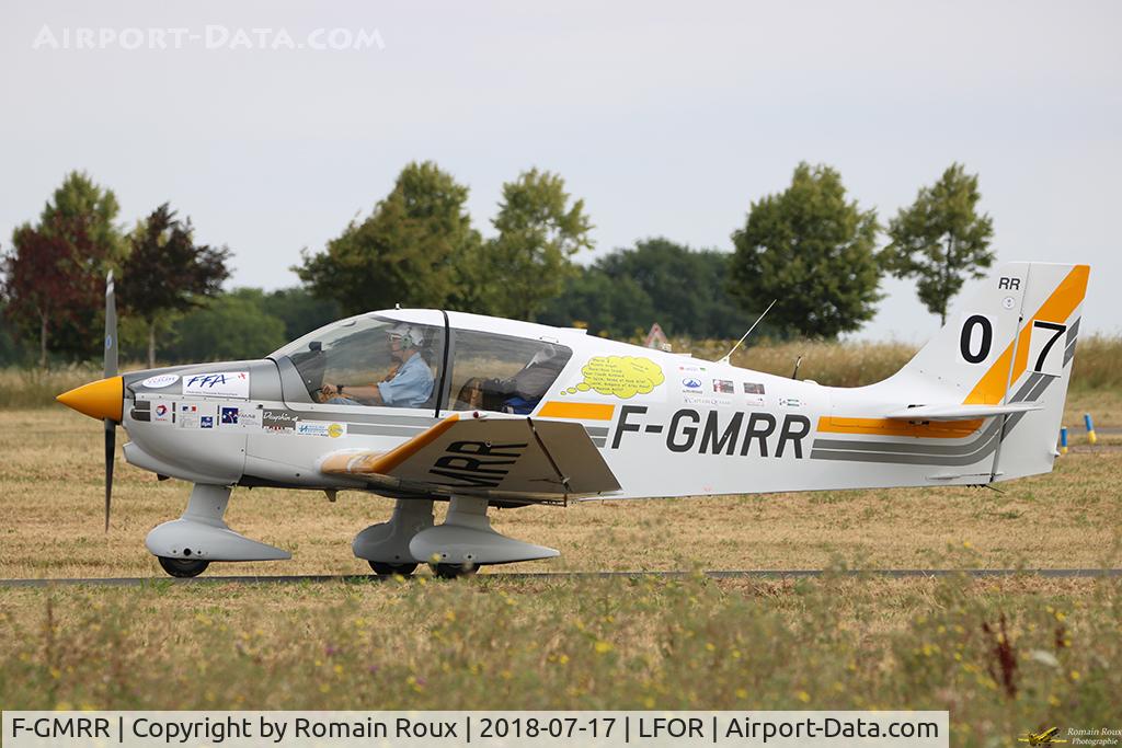 F-GMRR, Robin DR-400-140B Major C/N 2430, Taxiing
HTJP07