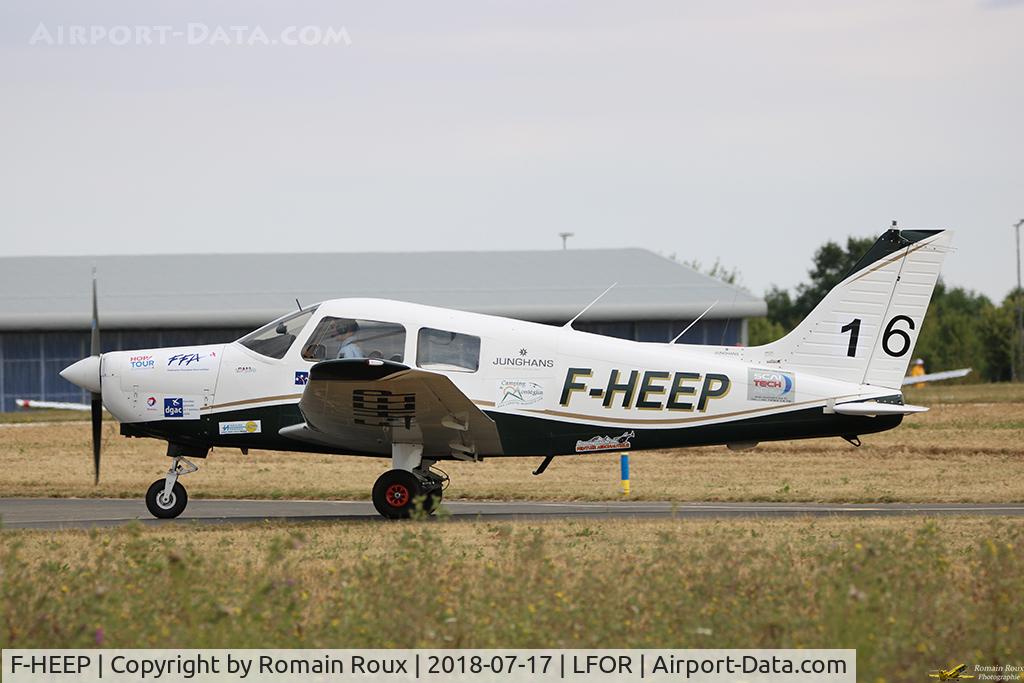 F-HEEP, Piper PA-28-161 Cadet C/N 28-41300, Taxiing 
HTJP16