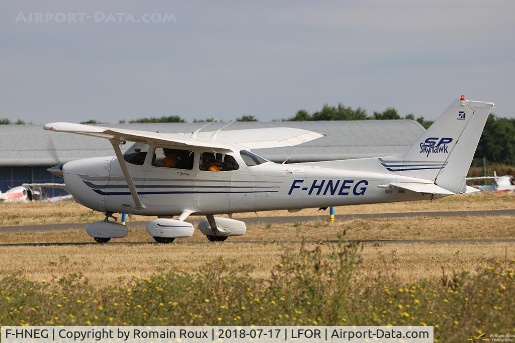 F-HNEG, 2003 Cessna 172S Skyhawk SP C/N 172S9507, Taxiing
HTJP
