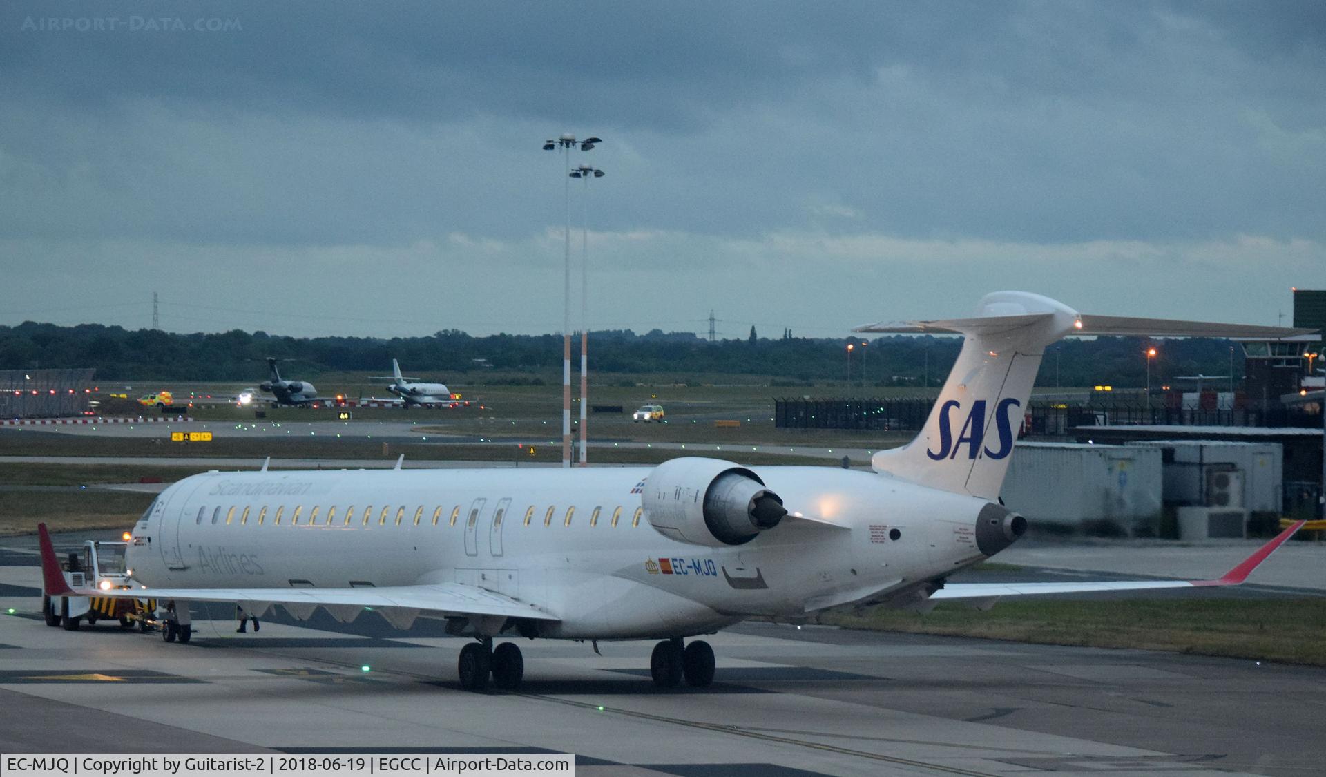 EC-MJQ, 2016 Bombardier CRJ-1000 (CL-600-2E25) C/N 19047, At Manchester