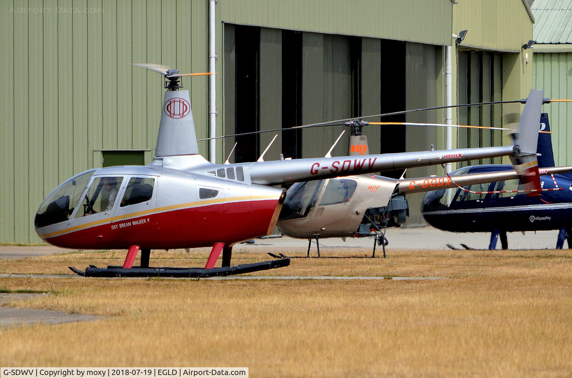 G-SDWV, 2018 Robinson R66 Turbine C/N 0864, Robinson R66 Turbine at Denham.