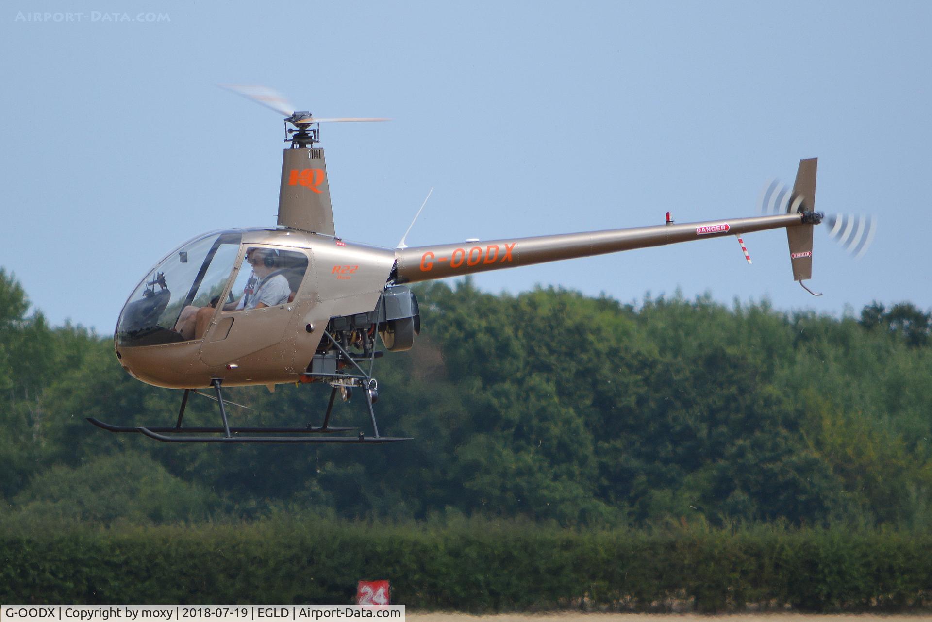 G-OODX, 1987 Robinson R22 Beta II C/N 0720, Robinson R22 Beta at Denham. Ex N720HH