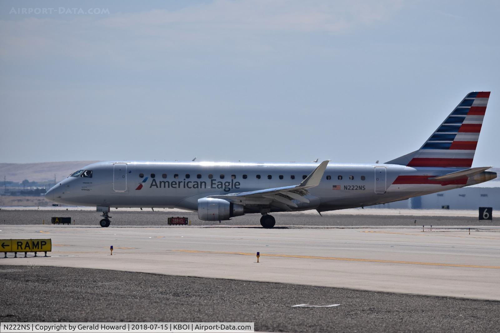 N222NS, 2015 Embraer 175LR (ERJ-170-200LR) C/N 17000528, Coming off Echo onto Alpha to the ramp.