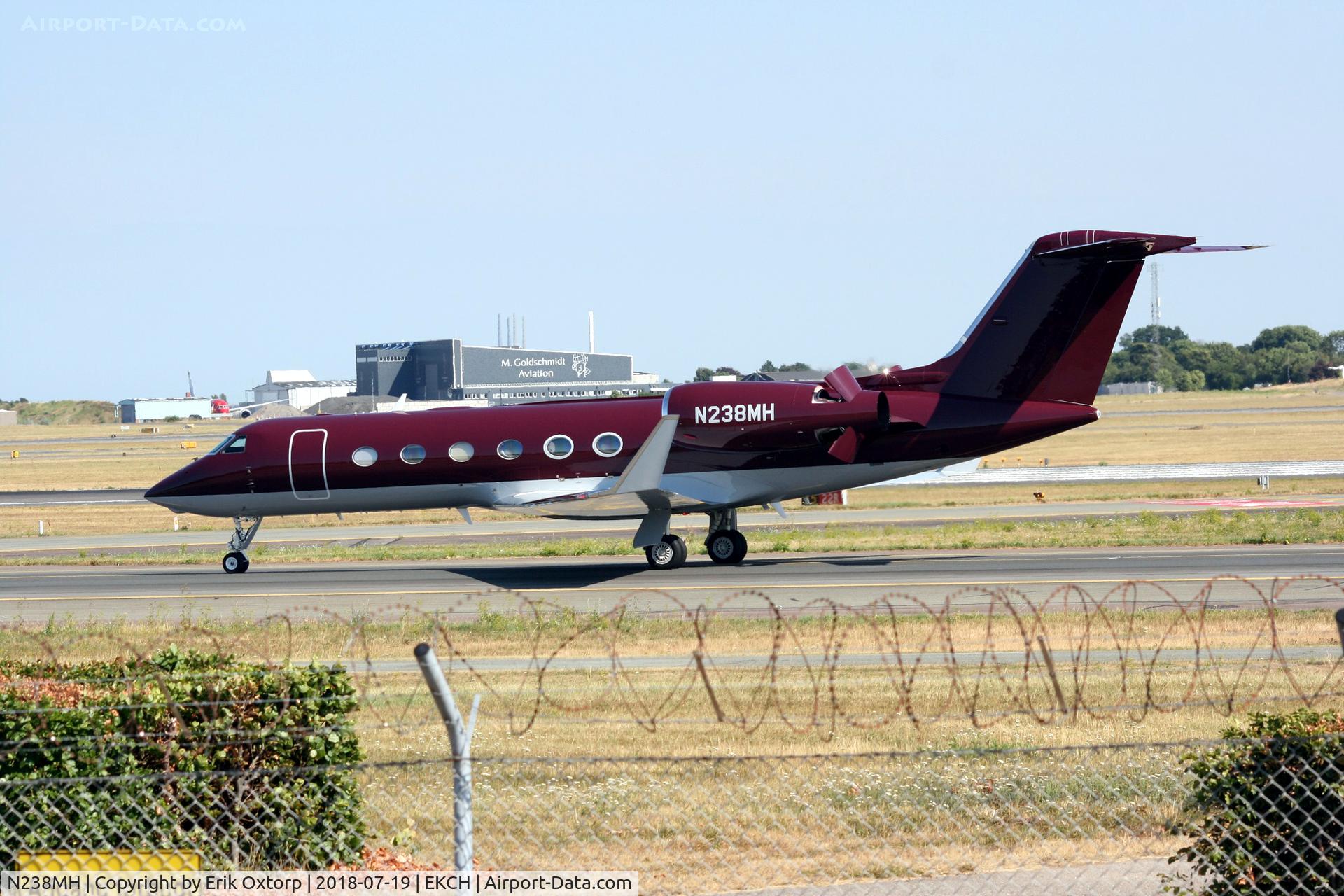 N238MH, 2014 Gulfstream Aerospace GIV-X (G450) C/N 4316, N238MH landed rw 04L