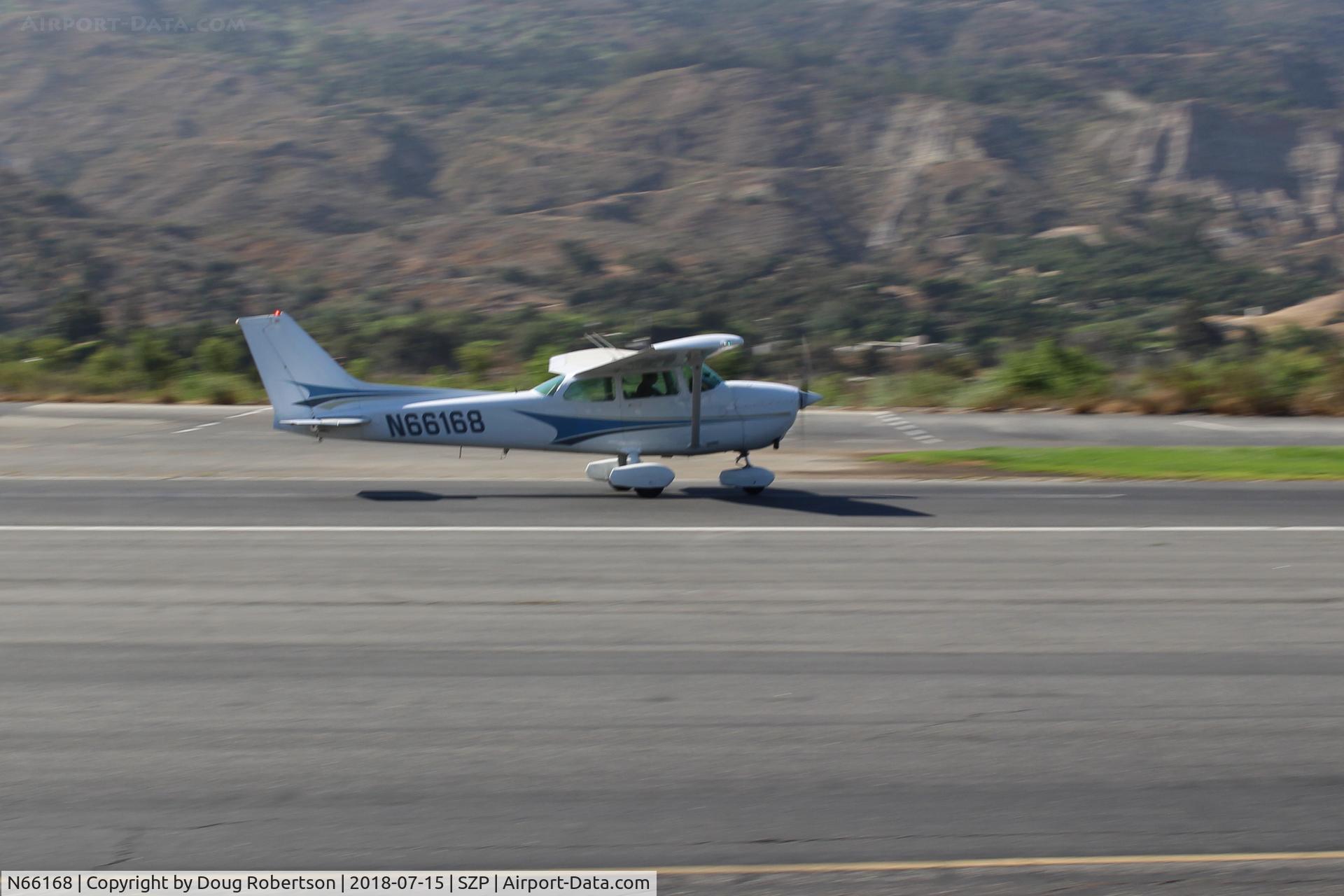 N66168, 1983 Cessna 172P C/N 17275974, 1983 Cessna 172P SKYHAWK, Lycoming O-360-D2J 160 Hp, landing roll Rwy 22