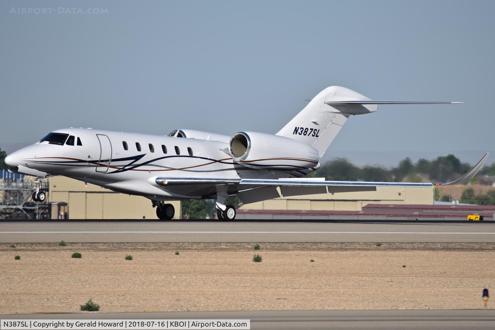 N387SL, 2017 Cessna 750 + Citation X C/N 750-0524, Landing RWY 10L.