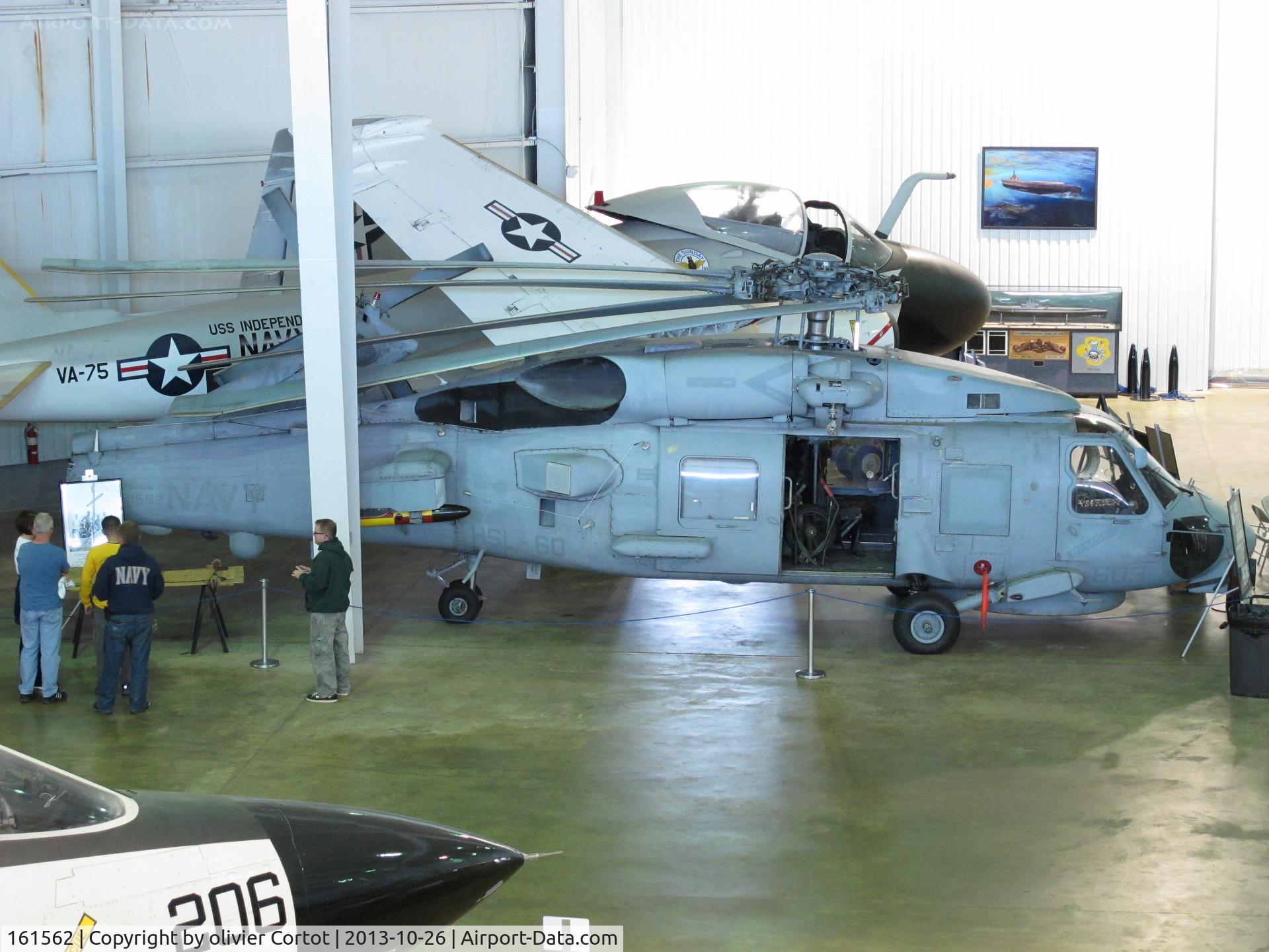 161562, Sikorsky SH-60B Seahawk C/N 70-0373, USS Alabama museum