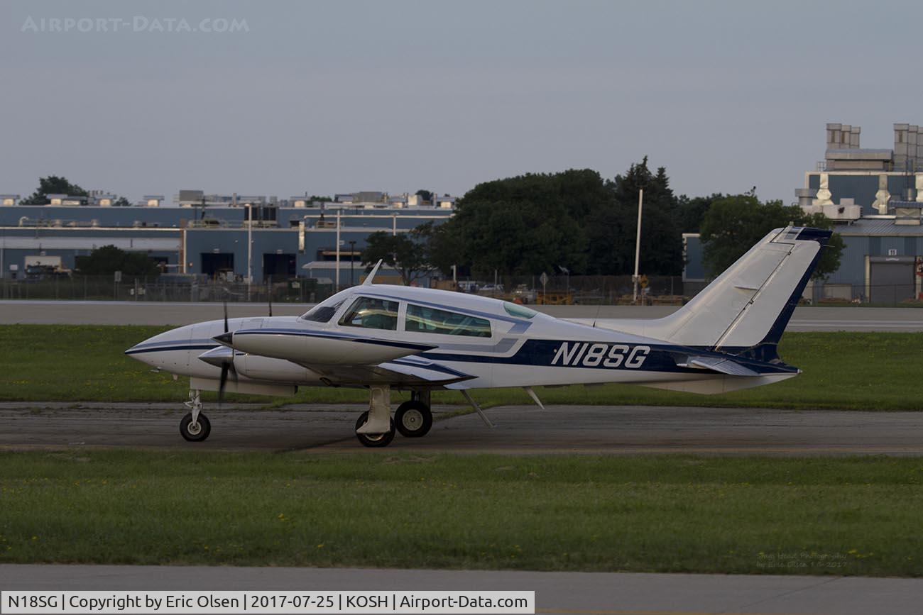 N18SG, 1975 Cessna 310R C/N 310R0560, Cessna 310 at Oshkosh.