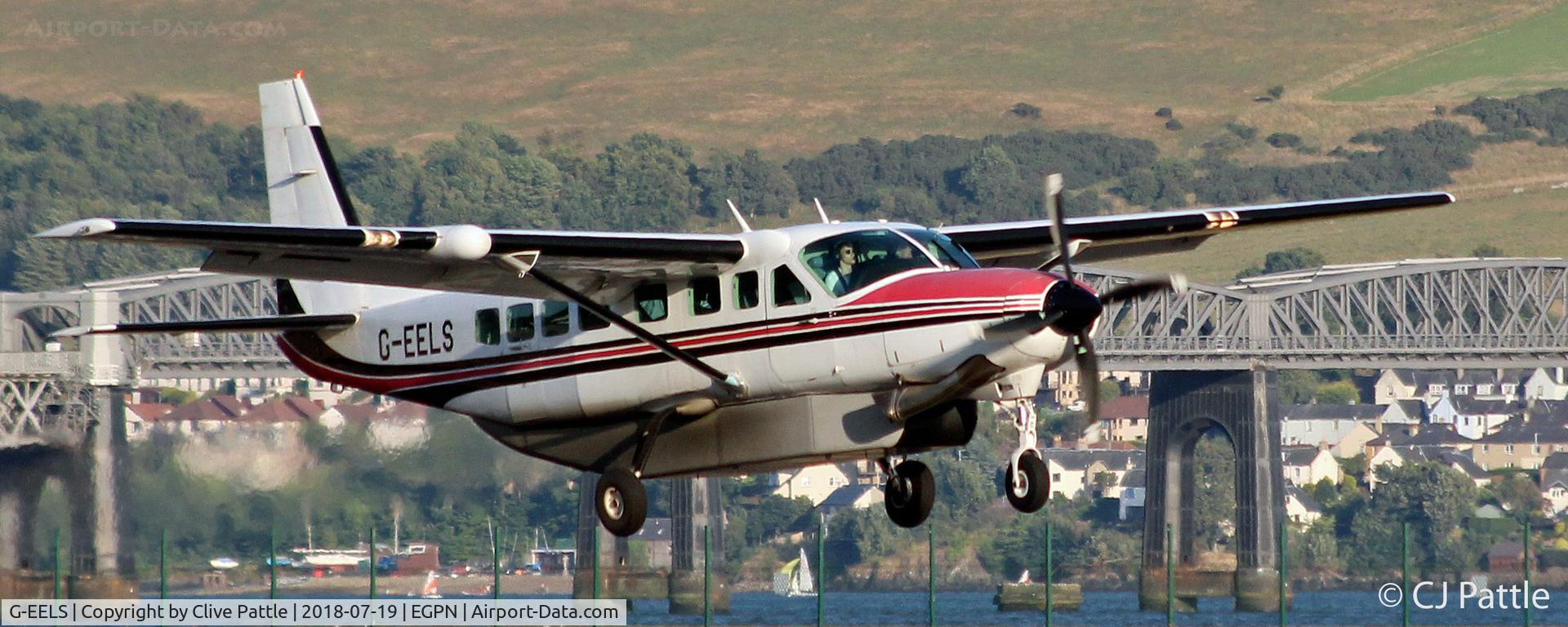 G-EELS, 1997 Cessna 208B Grand Caravan C/N 208B0619, On finals to Dundee