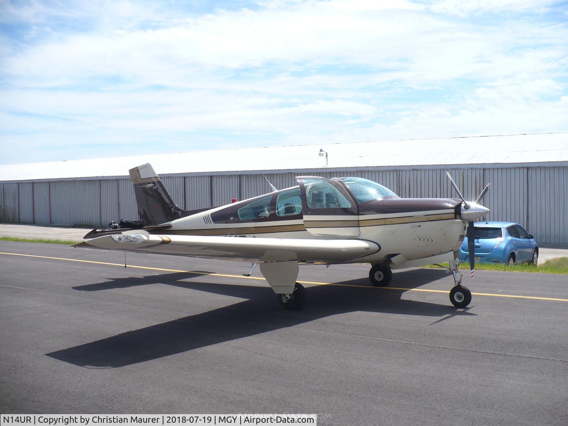 N14UR, 1993 Beech F33A Bonanza C/N CE-1733, Beech F33A Bonanza
