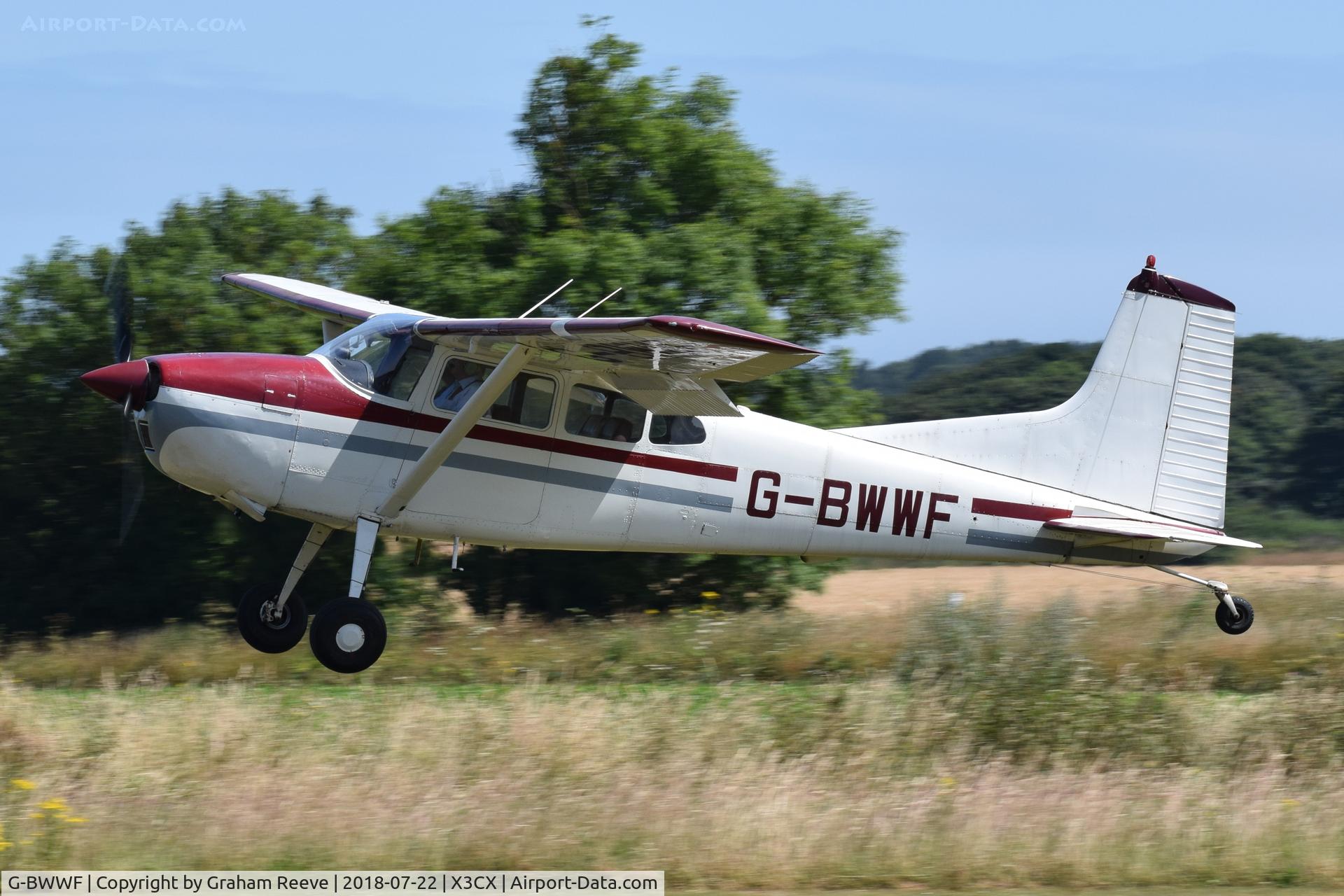 G-BWWF, 1962 Cessna 185A Skywagon C/N 185-0240, Landing at Northrepps.
