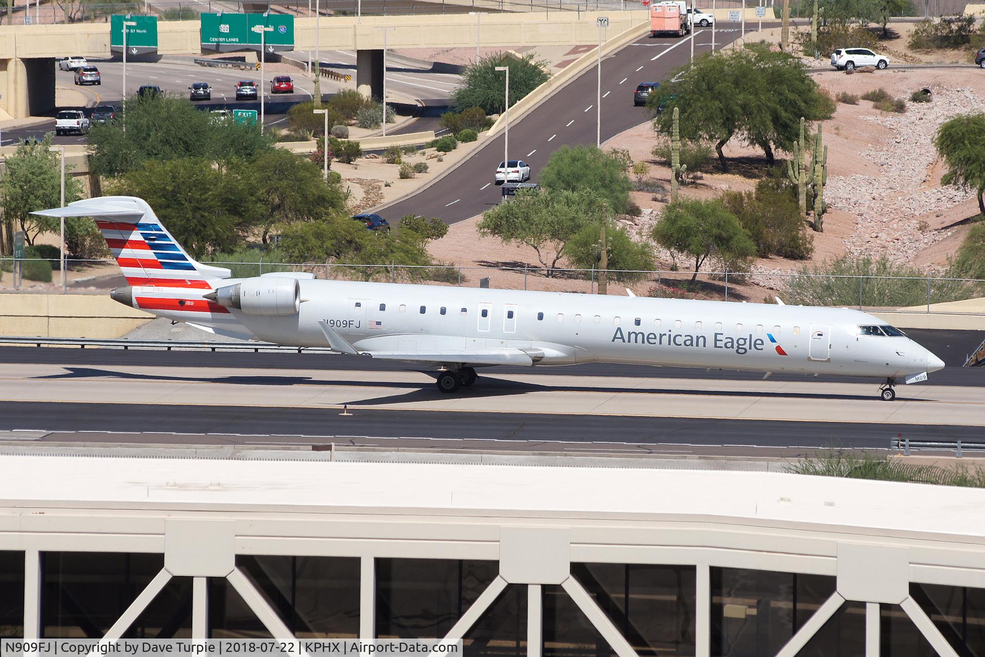 N909FJ, 2003 Bombardier CRJ-900ER (CL-600-2D24) C/N 15009, No comment.