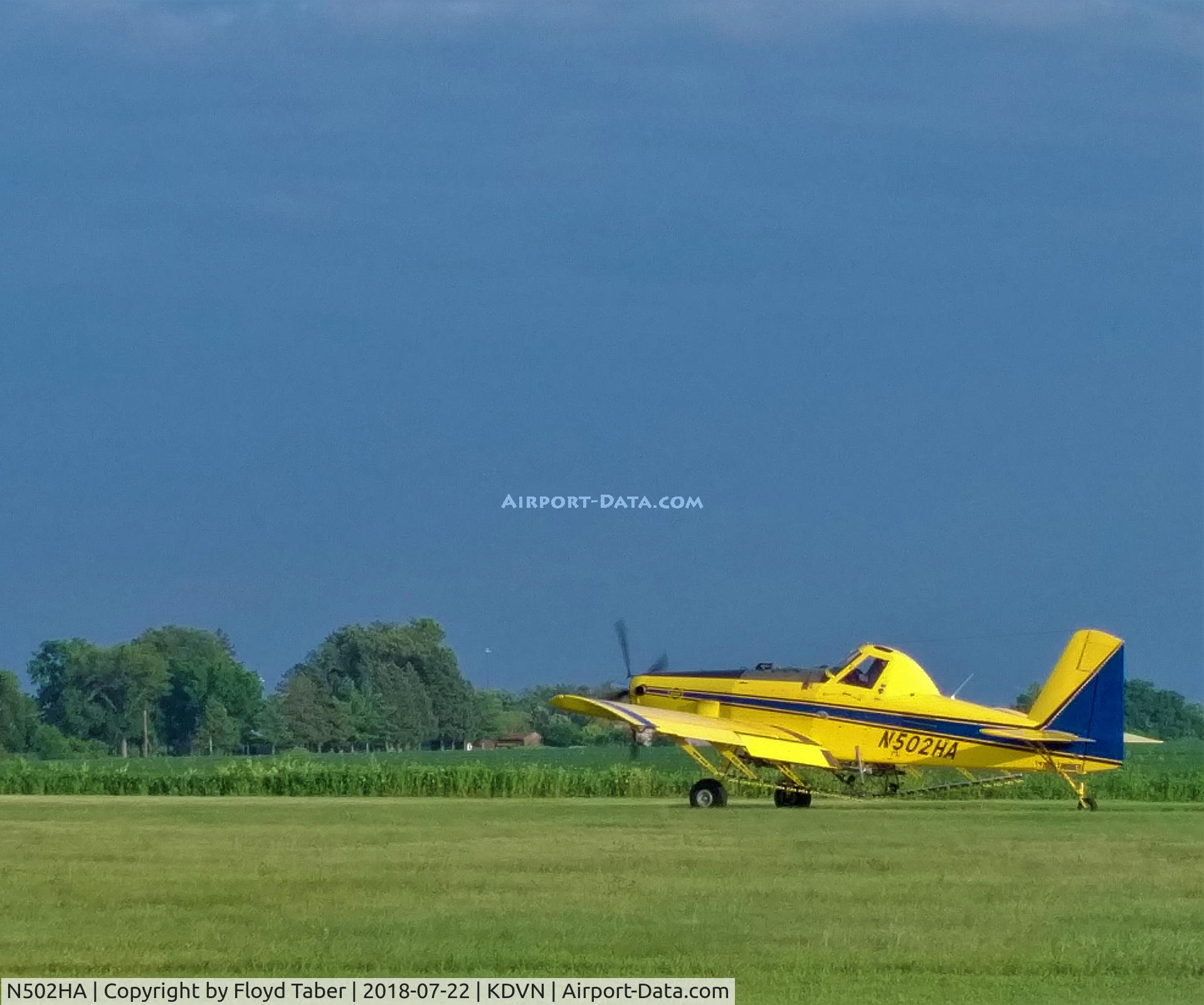 N502HA, 2018 Air Tractor AT-502A C/N 502A-3144, Coming in for more spray