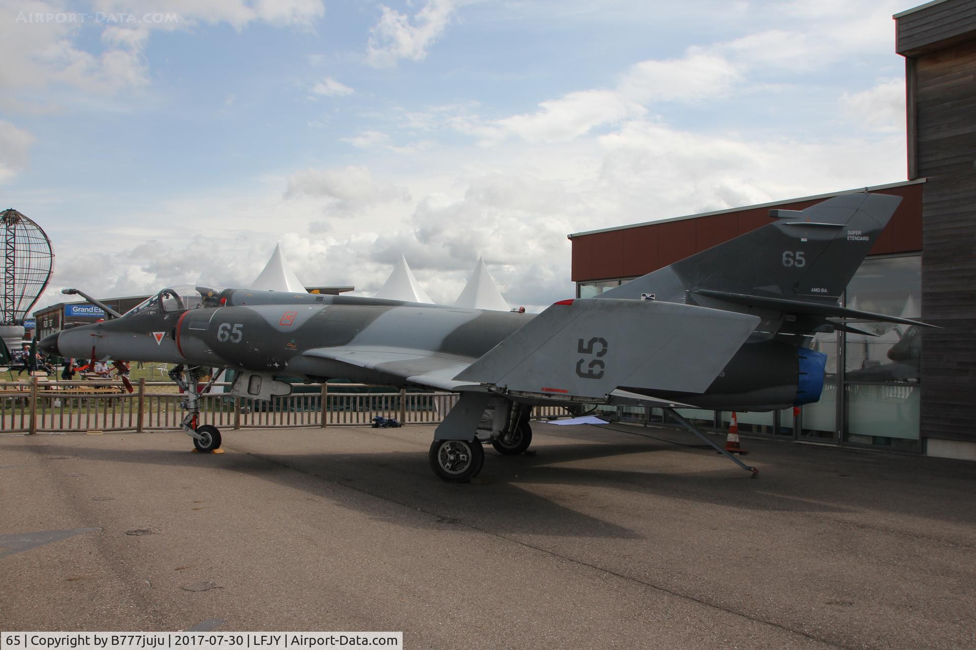 65, Dassault Super Etendard C/N 79, use for technical training by Jean Zay Lycée