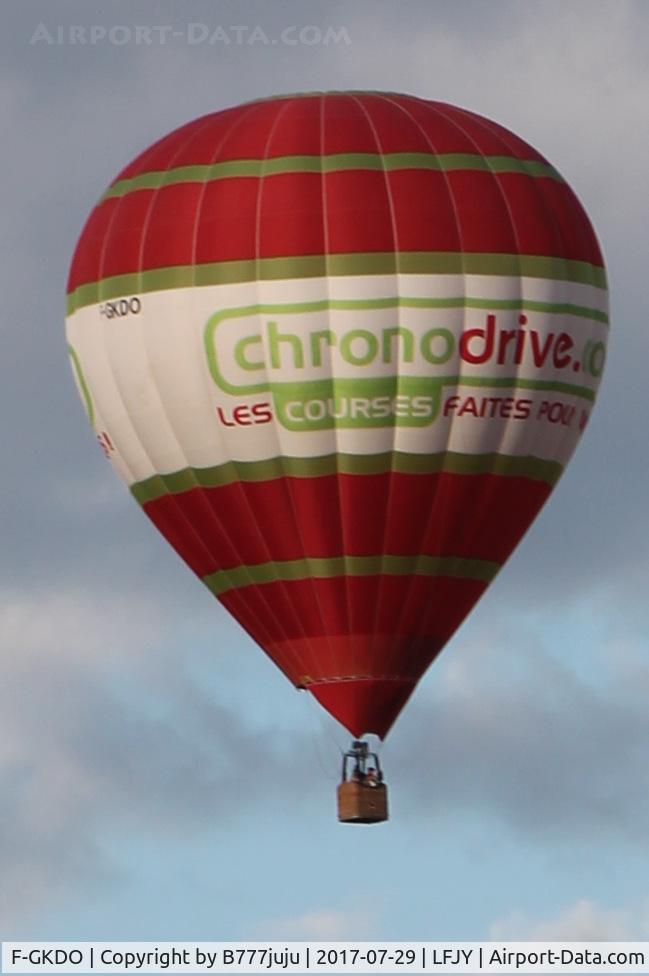 F-GKDO, UltraMagic M-90 C/N 90/105, at Chambley