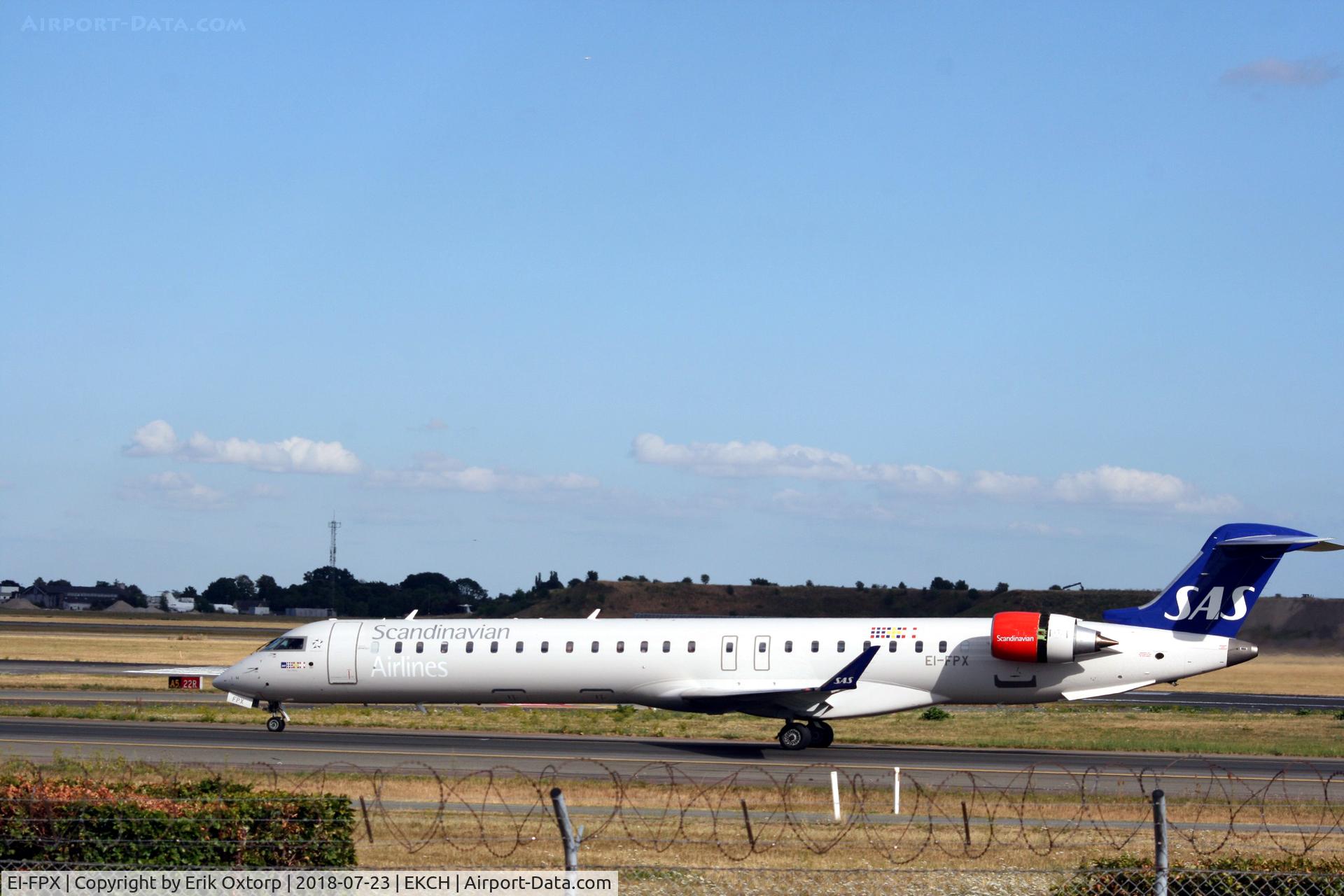 EI-FPX, 2017 Bombardier CRJ-900LR (CL-600-2D24) C/N 15444, EI-FPX landed rw 04L