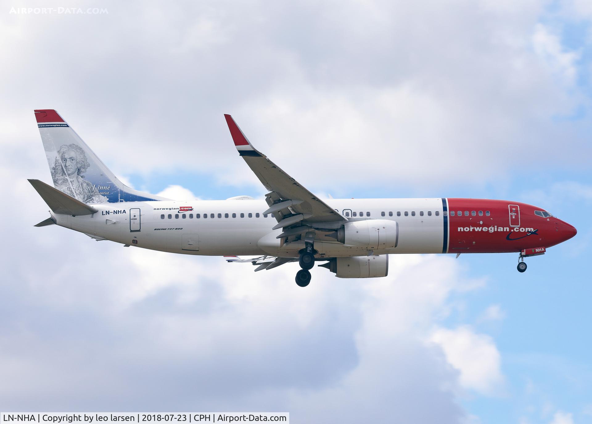 LN-NHA, 2014 Boeing 737-8JP C/N 41129, Copenhagen 23.7.2018 L/D R-04L