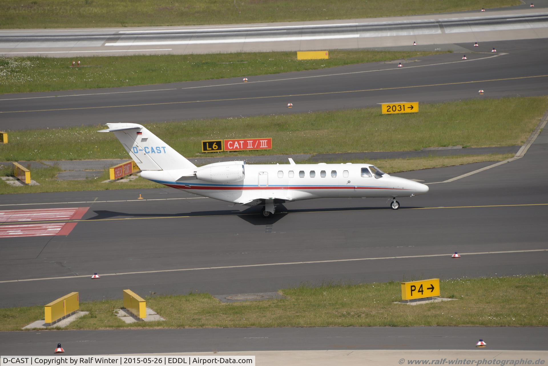 D-CAST, 2009 Cessna 525B CitationJet CJ3 C/N 525B-0330, Cessna 525B CitatioJet CJ3 - AHO Air Hamburg - 525B0330 - D-CAST - 26.05.2015 - DUS