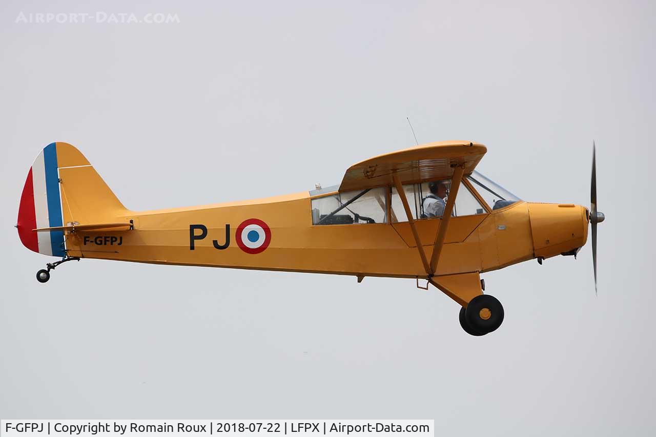 F-GFPJ, 1953 Piper L-18C Super Cub (PA-18-95) C/N 18-3191, Take off