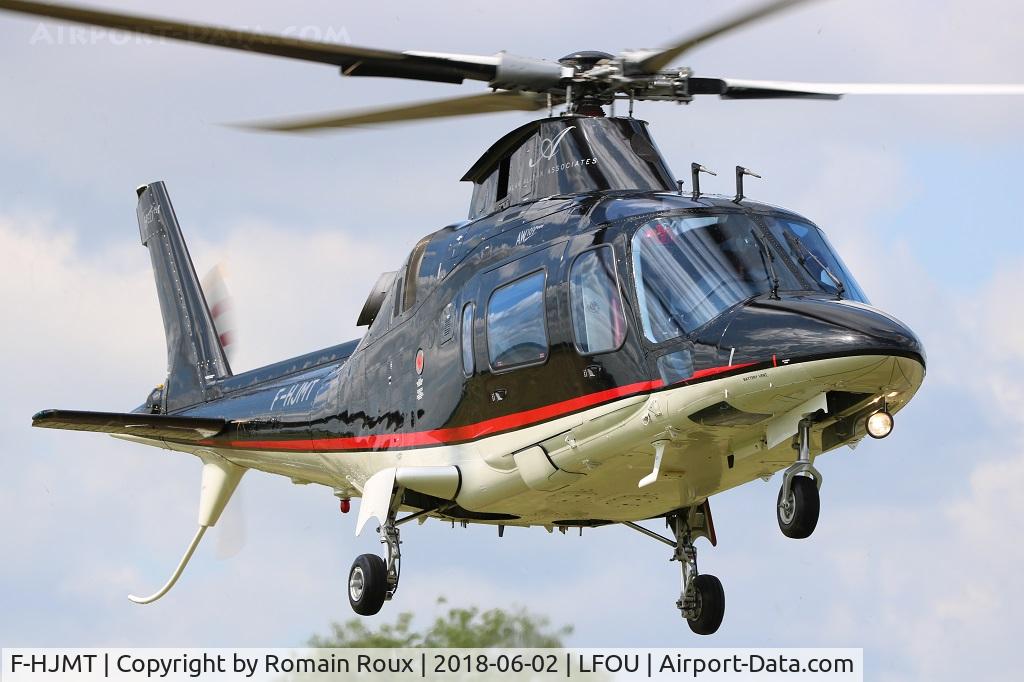 F-HJMT, 1999 Agusta A-109E Power C/N 11062, Landing