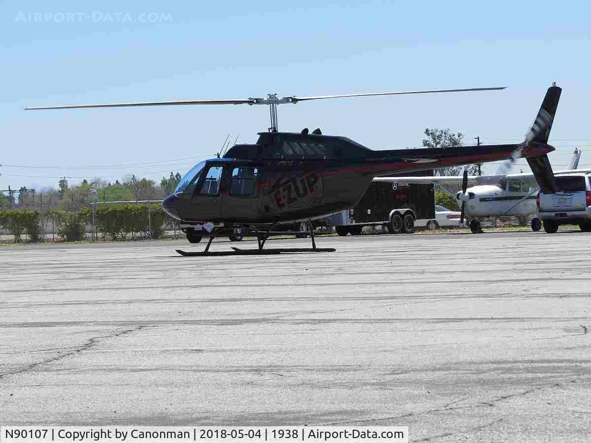 N90107, 1975 Bell 206B JetRanger C/N 1596, Landing