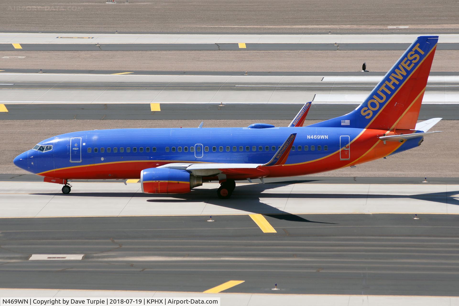 N469WN, 2004 Boeing 737-7H4 C/N 33859, No comment.